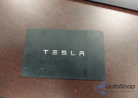 2024 Tesla Model 3 Performance All-Wheel Drive z USA, uszkodzony, nr VIN 5YJ3E1ET3RF822720